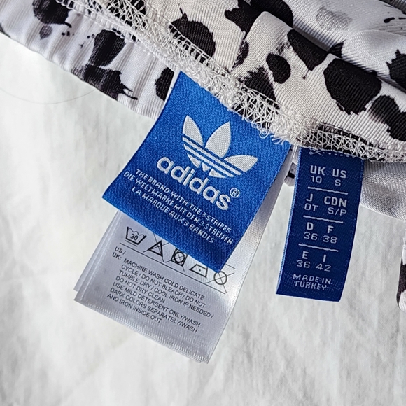 New without tags Adidas 3 stripe "inksplot" leggings - Picture 7 of 8